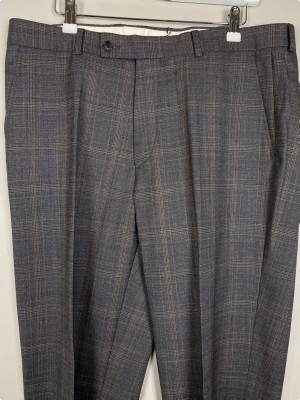 Bäumler str. 50 <br/> grå habitbukser med tern