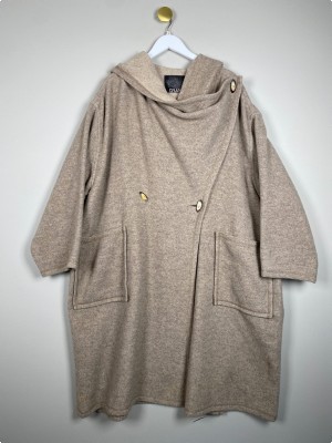 Dranella str. onesize <br/> oversized jakke med hætte