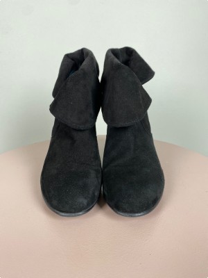 Gardenia str. 38 <br/> sort ankelstøvle med hæl