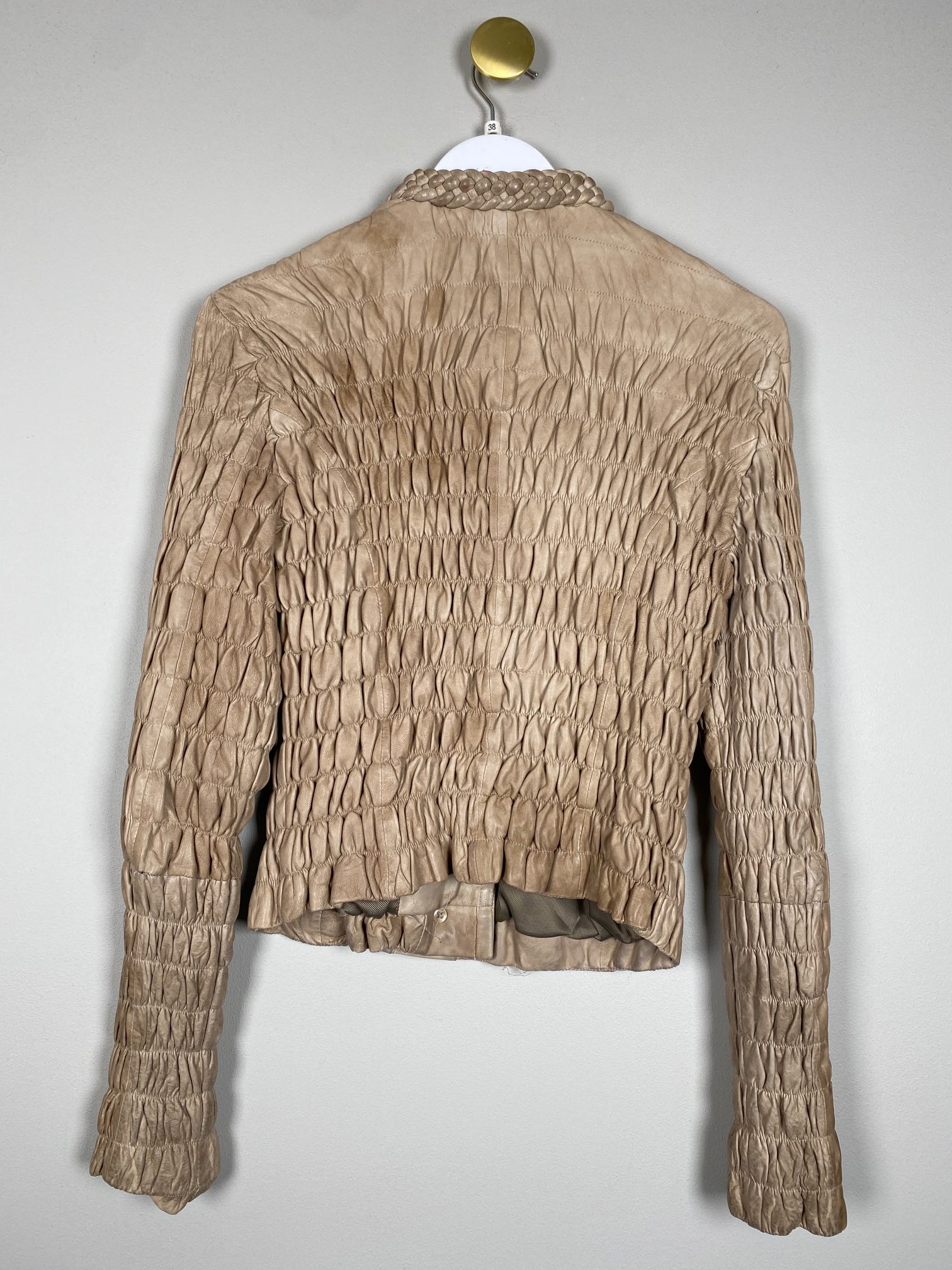 Gustav str. 38 <br/> beige læderjakke med stretch - Billede 3