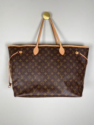 Louis Vuitton Monogram Neo Neverfull med indsats og clutch