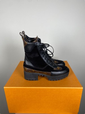Louis Vuitton Laureate Platform Desert boots str. 39,5