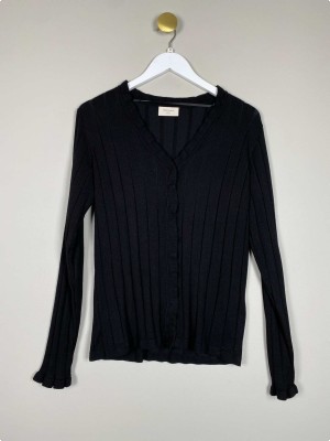Free Quent str. M <br/> Sort strik cardigan med flæse bort
