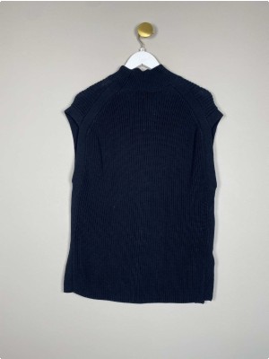 Part two str. xs <br/> sort strik vest