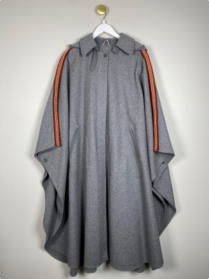 Jensen Coat Denmark str. M/L <br/> grå poncho