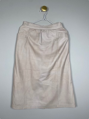 Latif str. 42 <br/> beige skindnederdel