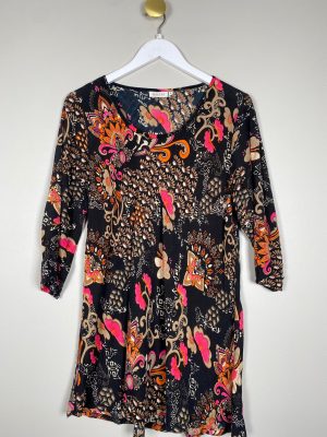 Masai str. S <br/> mønstret tunika sort pink orange beige