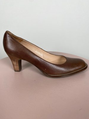 Billi Bi str. 37 <br/> brun pump med hæl