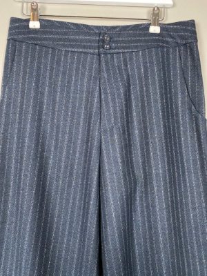 McVerdi str. S <br/> blå bukser med hvide striber og brede ben