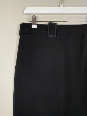 2 Big Event str. 38 <br/> sort lang nederdel med stofbælte