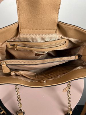 Guess taske med rem og stropper