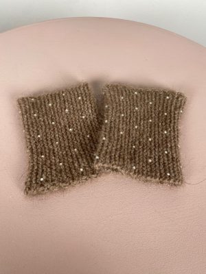 Håndledsvarmere i moskus uldgarn med perler