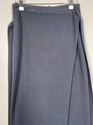 Sarah Pacini str. 36 <br/> grå slå-om nederdel