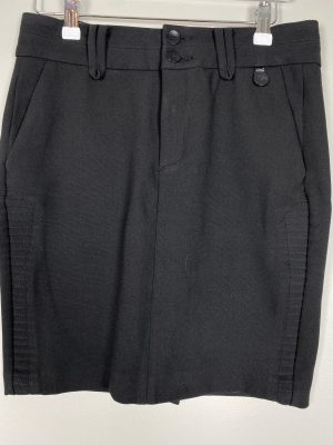 Mos Mosh str. 36 <br/> kort sort nederdel