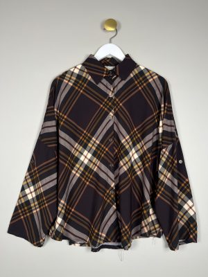 New Collection str. M <br/> brun ternet skjorte