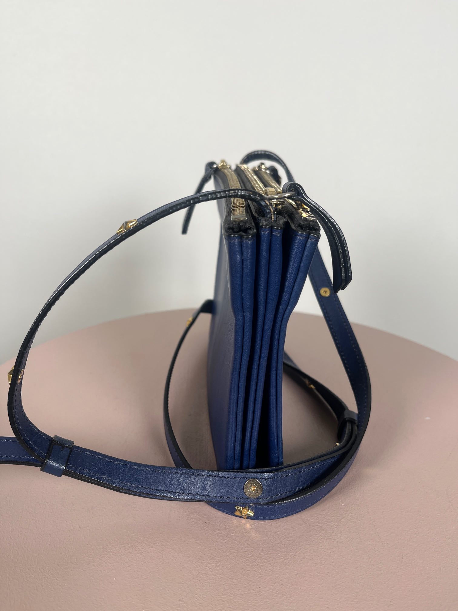 Rika by Ulrika Lundgren blå skuldertaske med 3 rum - Billede 2