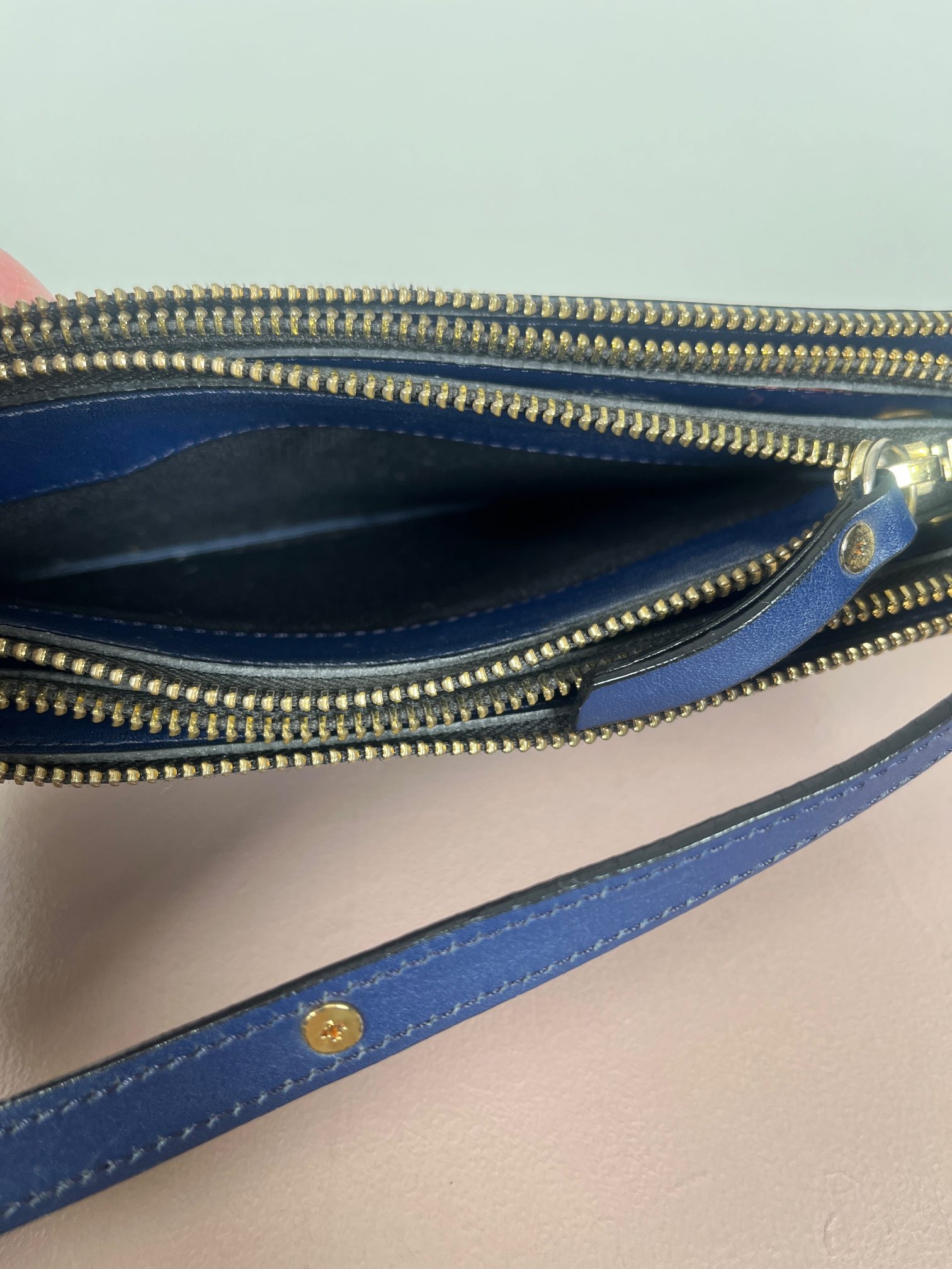 Rika by Ulrika Lundgren blå skuldertaske med 3 rum - Billede 4