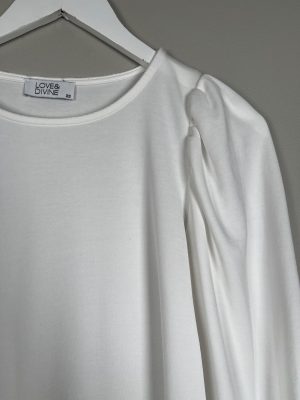 Love og Divine str. XS <br/> hvid langærmet bluse med pufærme