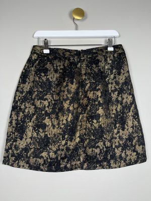 Studio str. M <br/> sort guld mønstret kort nederdel