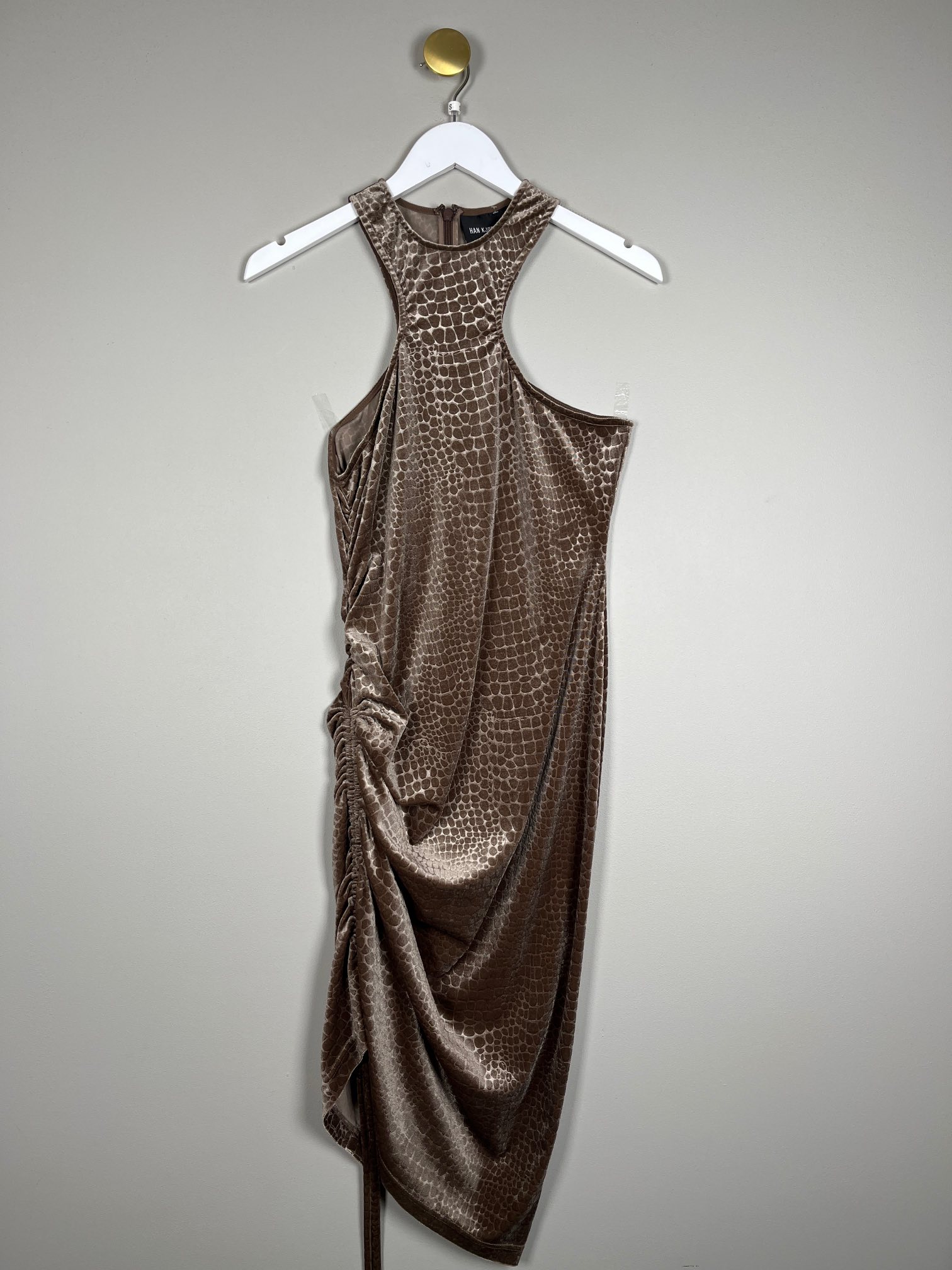 Han Kjøbenhavn str. S <br/> skulderfri shape kjole i leopardpræget brun guld