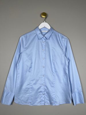 Eterna str. 38 <br/> lyseblå ensfarvet skjorte