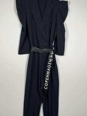 Copenhagen Muse str. S <br/> sort buksedragt med bælte