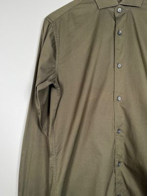 Tiger of Sweden str. 42 <br/> grøn skjorte, slim fit