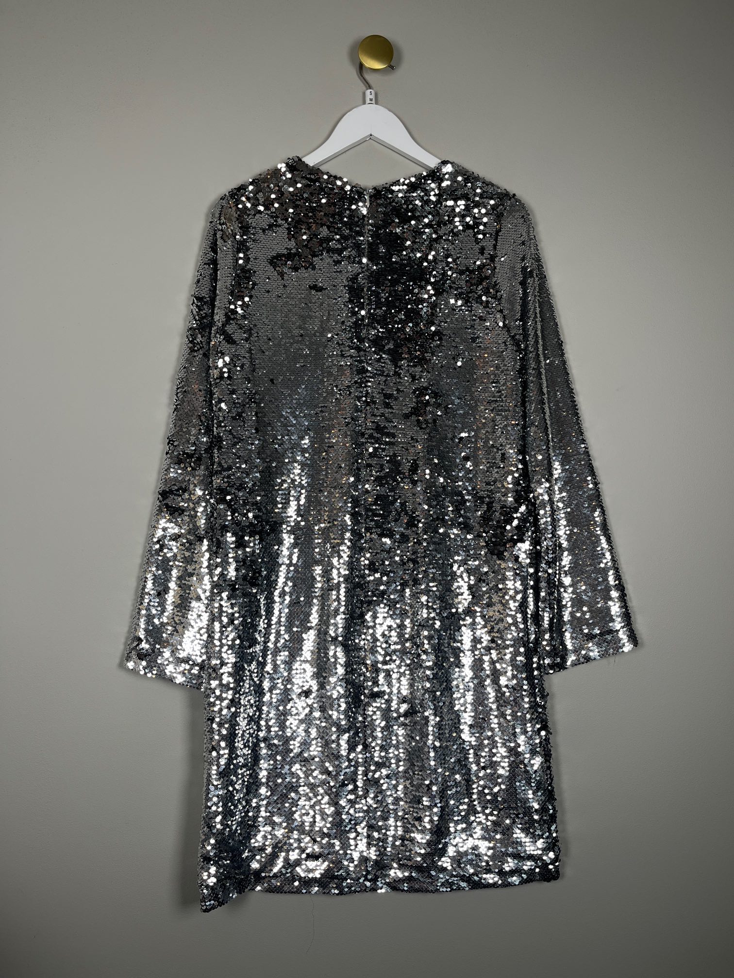Hosbjerg str. S/M <br/> pailletkjole - Billede 3