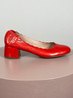Wonders str. 39 <br/> røde pumps