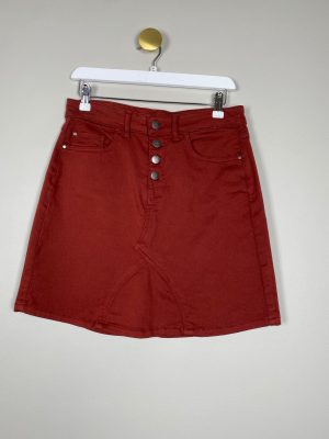 JDY Denim str. M <br/> rustrød nederdel med stretch