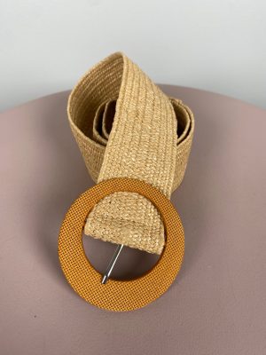 Bælte bastlignende materiale med rundt spænde str. 100 cm