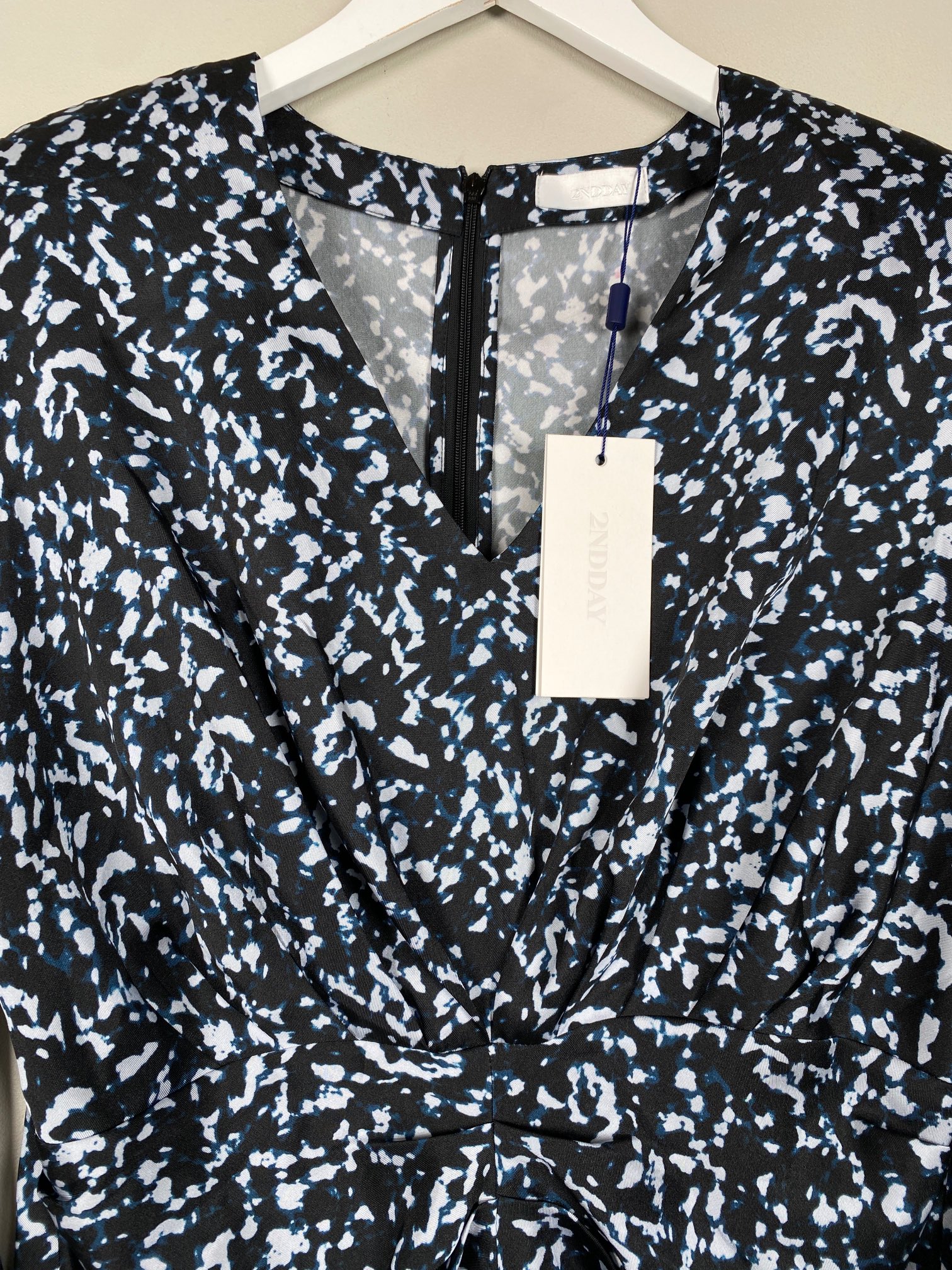 2ndday str. 38 <br/> kjole med v hals og talje - Billede 3