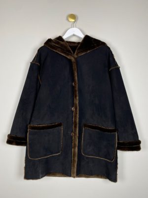 Loft Fashion str. 38<br/> sort jakke med lækkert foer og hætte