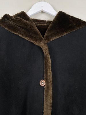 Loft Fashion str. 38<br/> sort jakke med lækkert foer og hætte