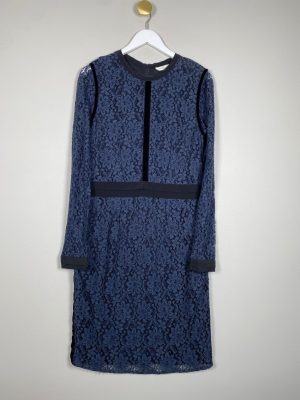 Day Birger Mikkelsen str. 38 <br/> blå blondekjole med velourbånd