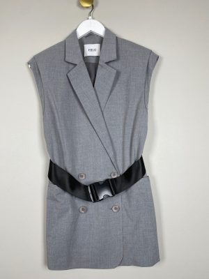 Envii str. L <br/> grå blazervest med bælte