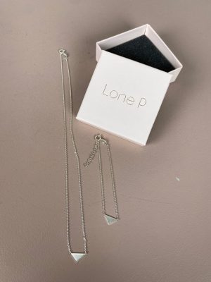 Lone P smykkesæt med halskæde og armbånd