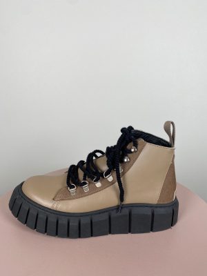 Tim & Simonsen str. 38 <br/> brune ankelstøvler med chunky sål