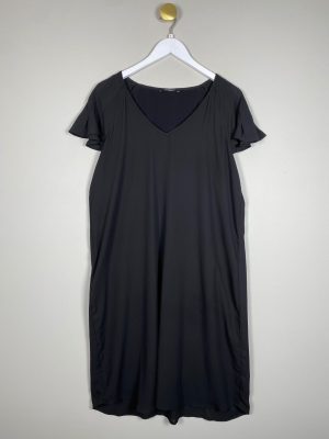 Bruuns Bazaar str. 42 <br/> sort kjole