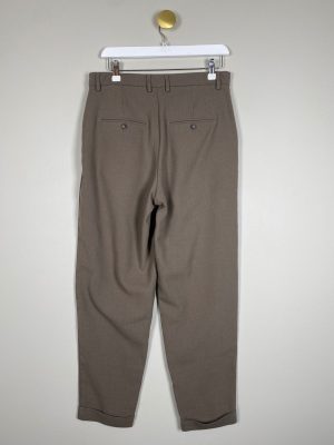 Five Units str. 27 <br/>  taupe buks med skrålomme