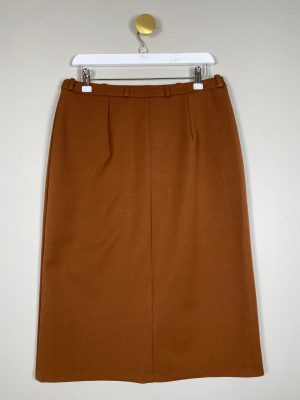 Choise str. 36 <br/>  brun formsyet lang nederdel med lomme