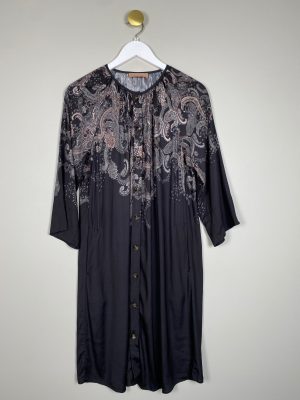 Gustav str. M <br/> sort paisley mønstre kjole