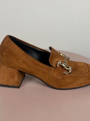 Bukela str. 37 <br/> brune pumps med spænde