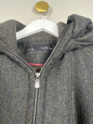 Zara str. M <br/> grå uldjakke med hætte