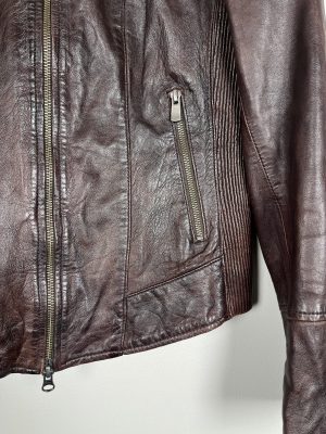Jofama str. 38 <br/> brun læderjakke