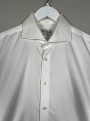 Deerest str. 42 <br/> hvid skjorte, slim fit