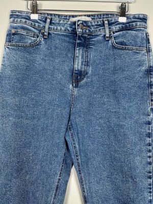 Shaping New Tomorrow str. 29 <br/> blå jeans