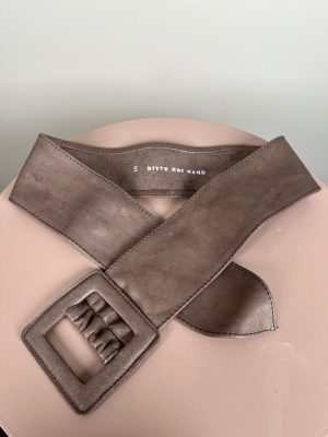 Bitte Kai Rand gråbrunt skindbælte str. S