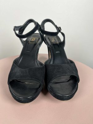 Bella Moda str. 41 <br/> sorte højhælede sandaler med ankelramme