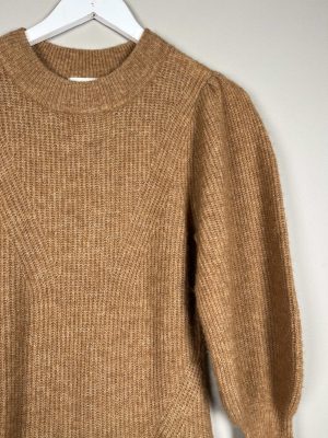 Second Female str. M <br/> lang strikket brun kjole